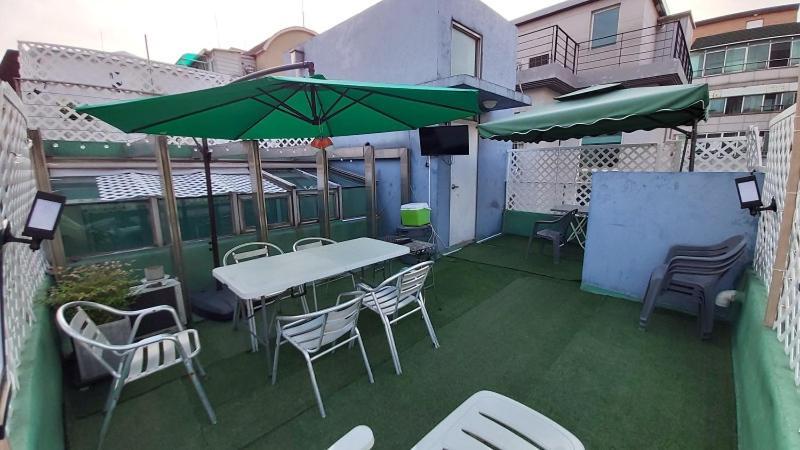 Buzz Guesthouse Seoul Exterior photo