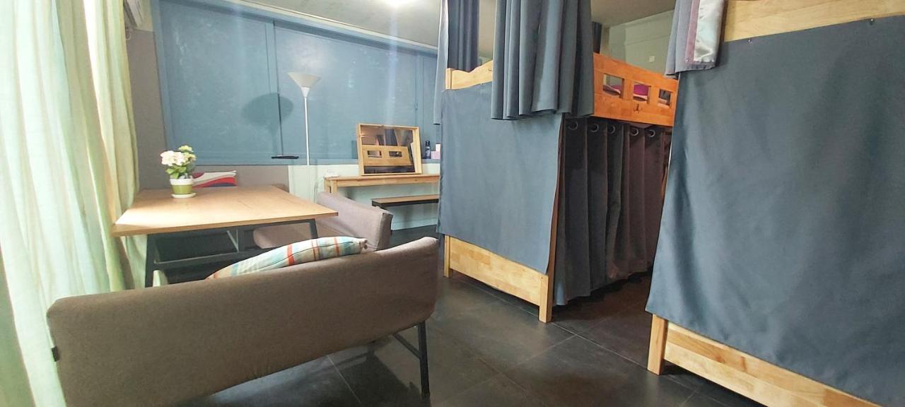 Buzz Guesthouse Seoul Exterior photo