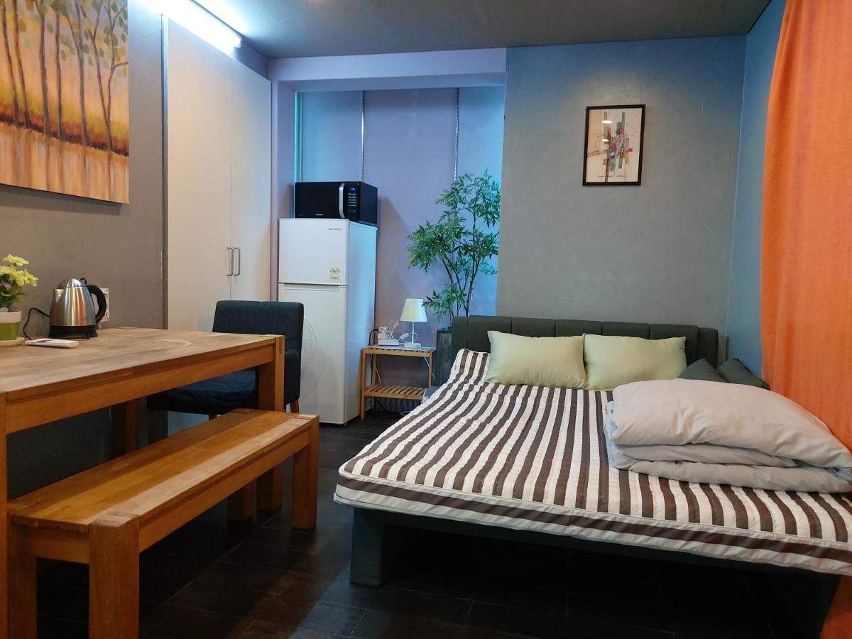 Buzz Guesthouse Seoul Exterior photo